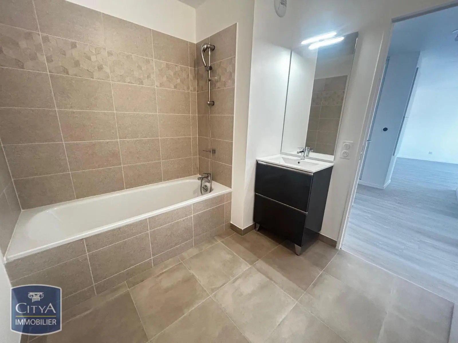 Photo 8 Appartement 3 pièces 59.99m²