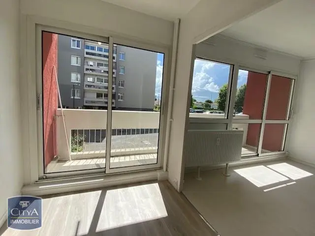 Photo 3 Appartement 3 pièces 70.4m²