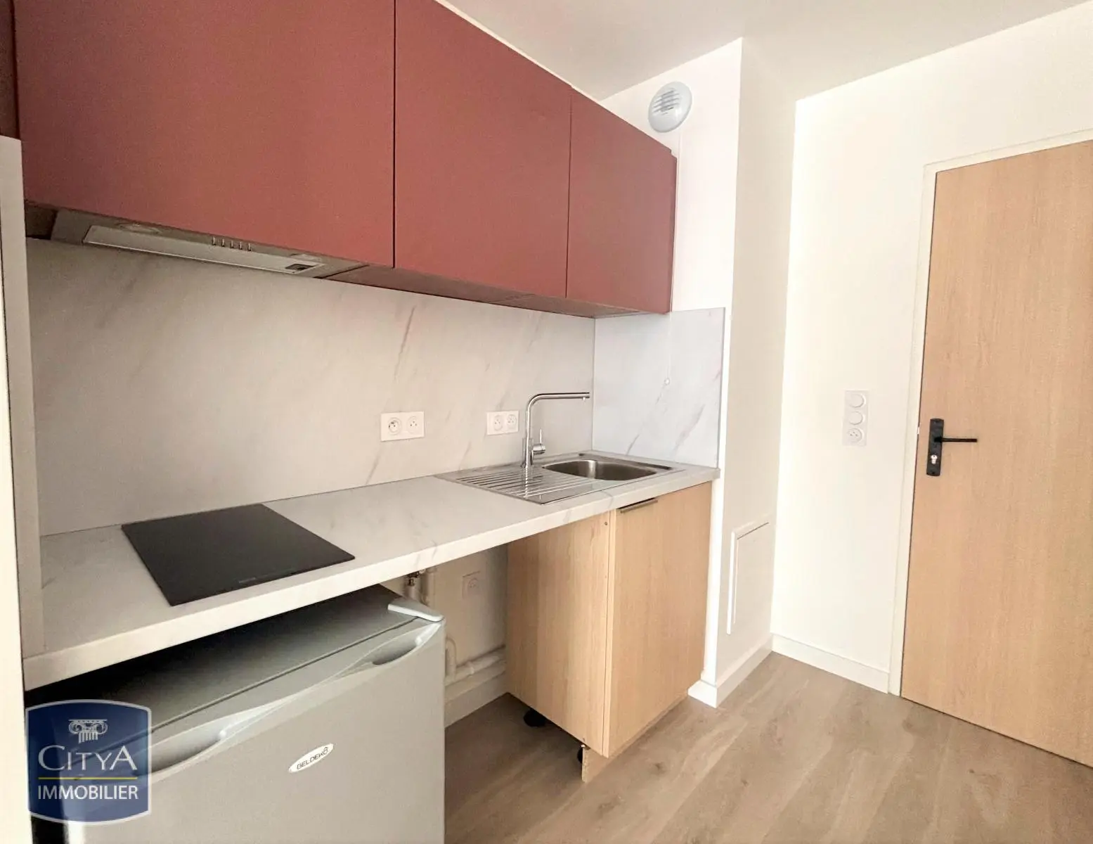 Photo 1 Appartement 1 pièce 27.25m²