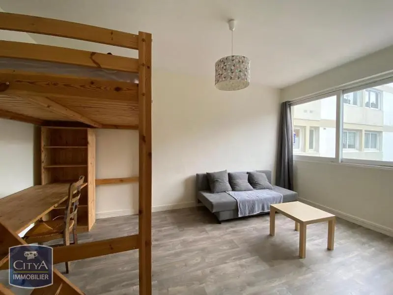 Photo 1 Appartement 1 pièce 31m²