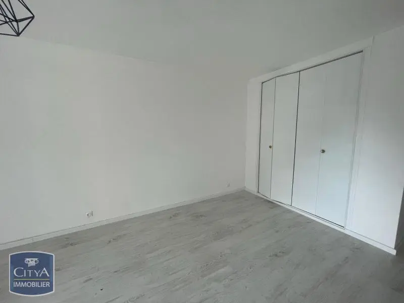 Photo 3 Appartement 1 pièce 38.48m²
