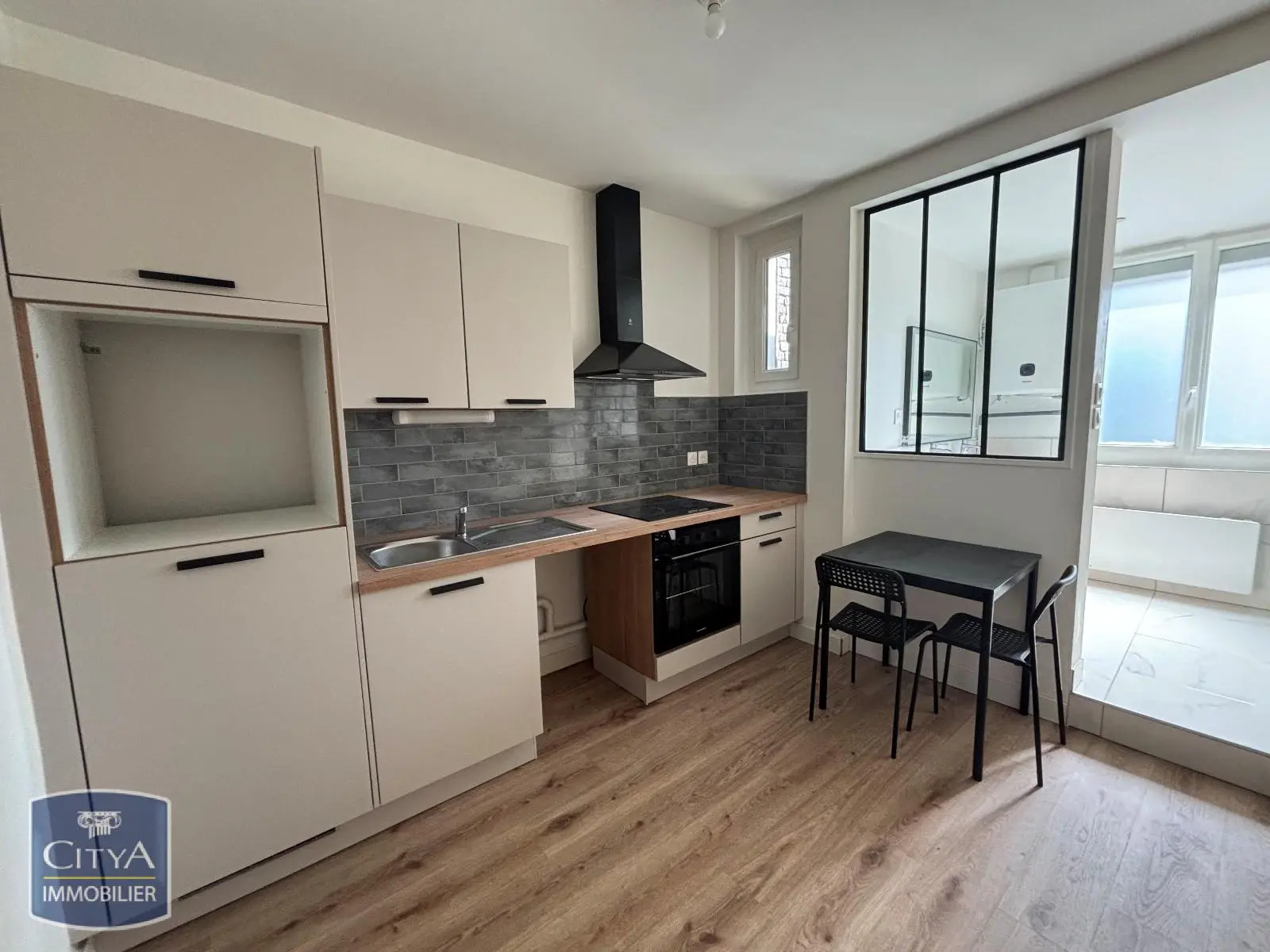 Photo 3 Appartement 1 pièce 25.6m²