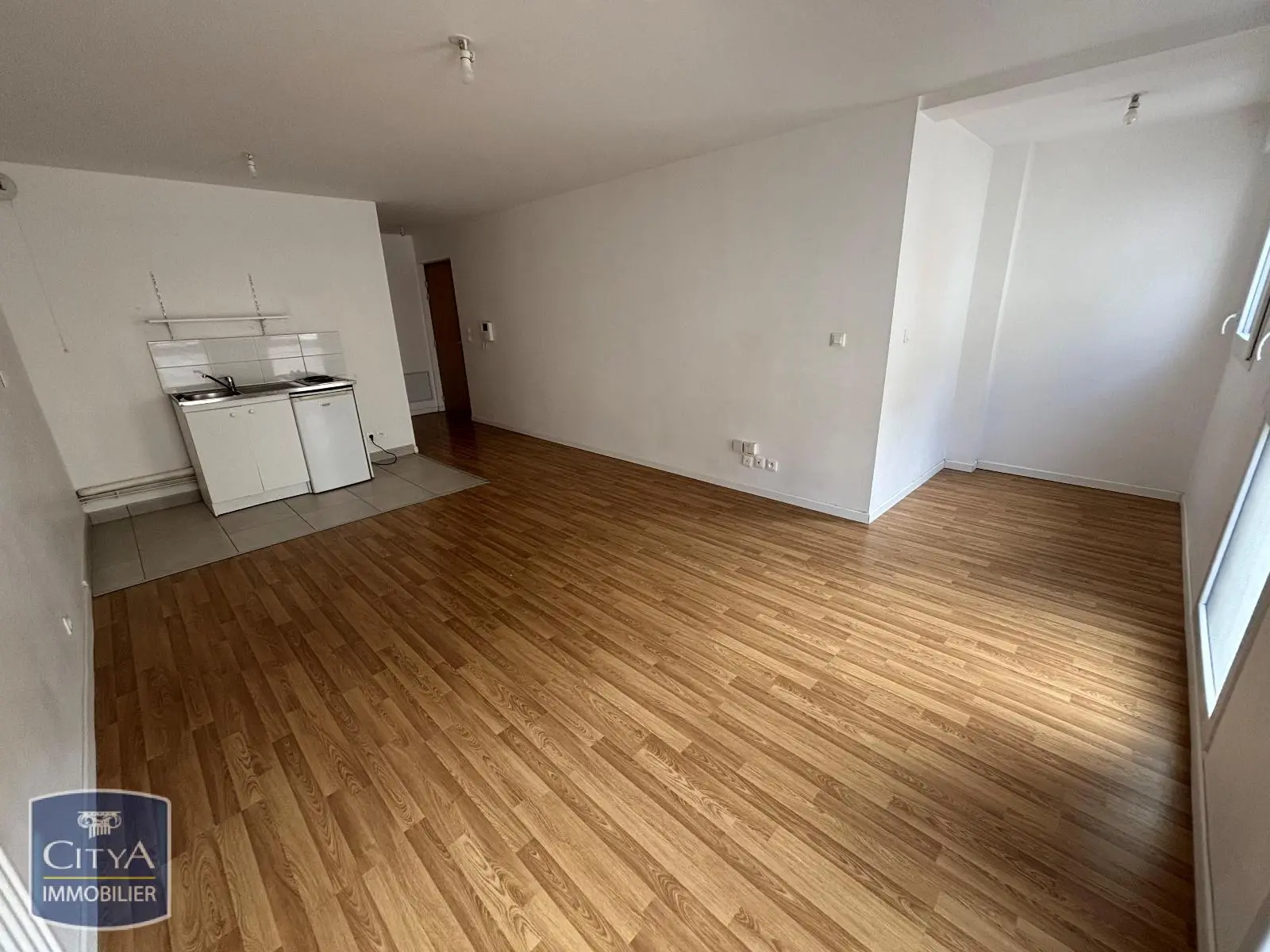 Photo 2 Appartement 1 pièce 32.1m²