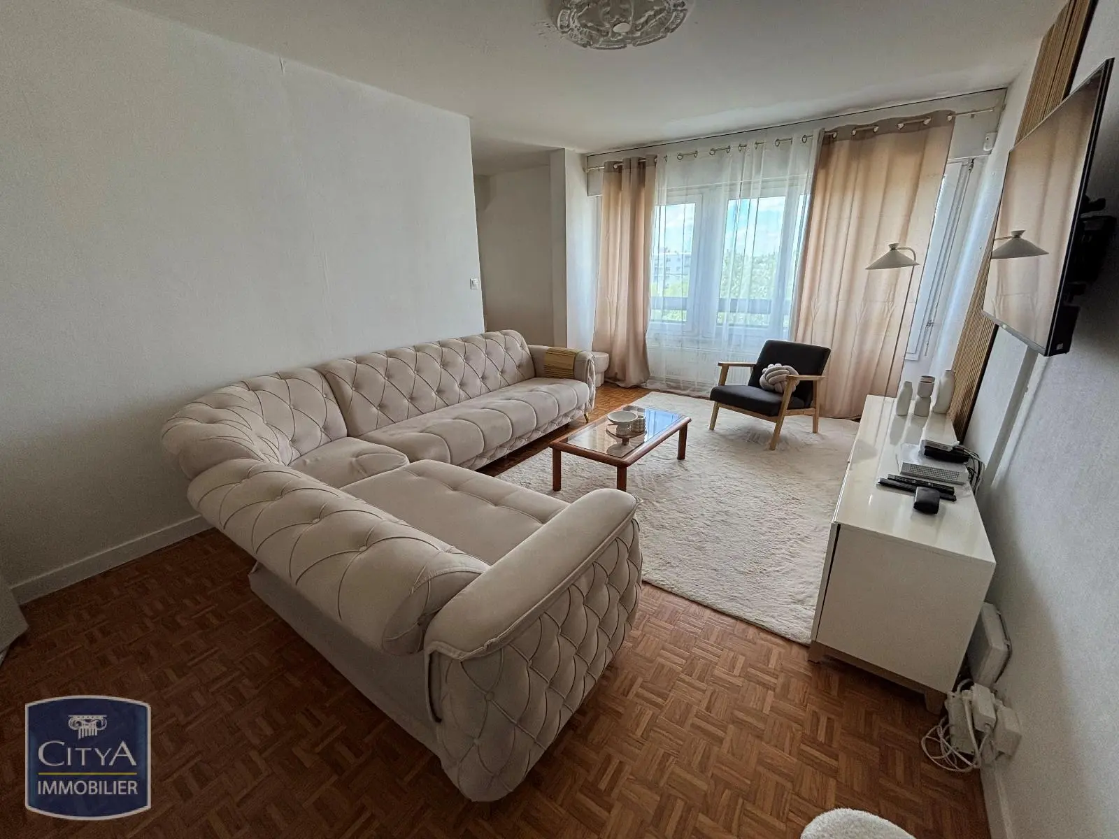 Photo 2 Appartement 4 pièces 85.47m²