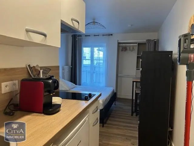 Photo 1 Appartement 1 pièce 19.47m²