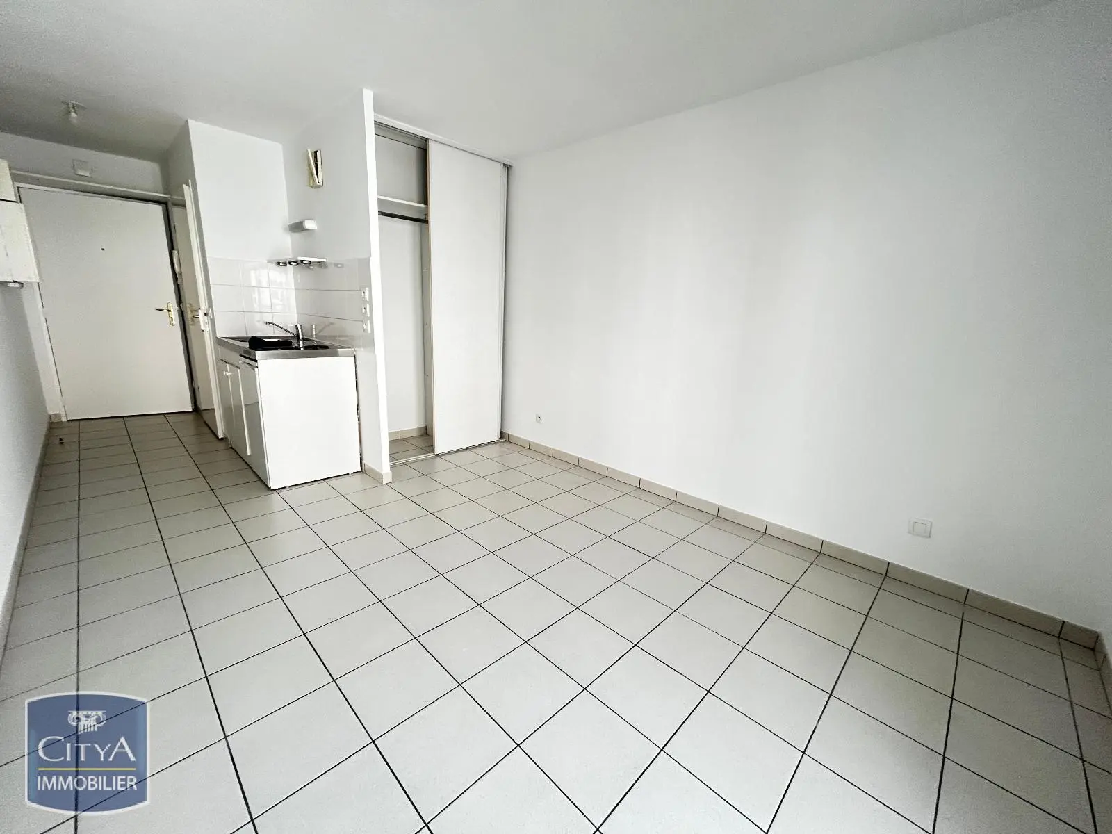 Photo 2 Appartement 1 pièce 20.1m²