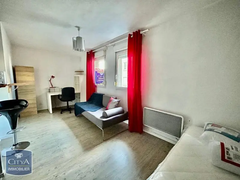 Photo 1 Appartement 1 pièce 24.2m²