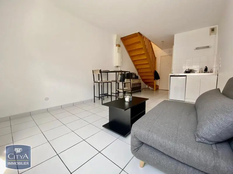 Photo 1 Appartement 1 pièce 32.5m²