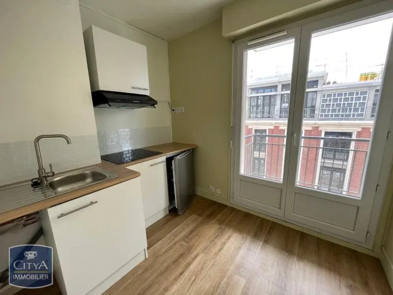 Photo 2 Appartement 1 pièce 36m²