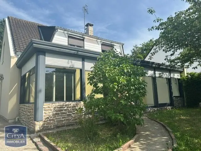 Photo 1 Maison 6 pièces 158.5m²