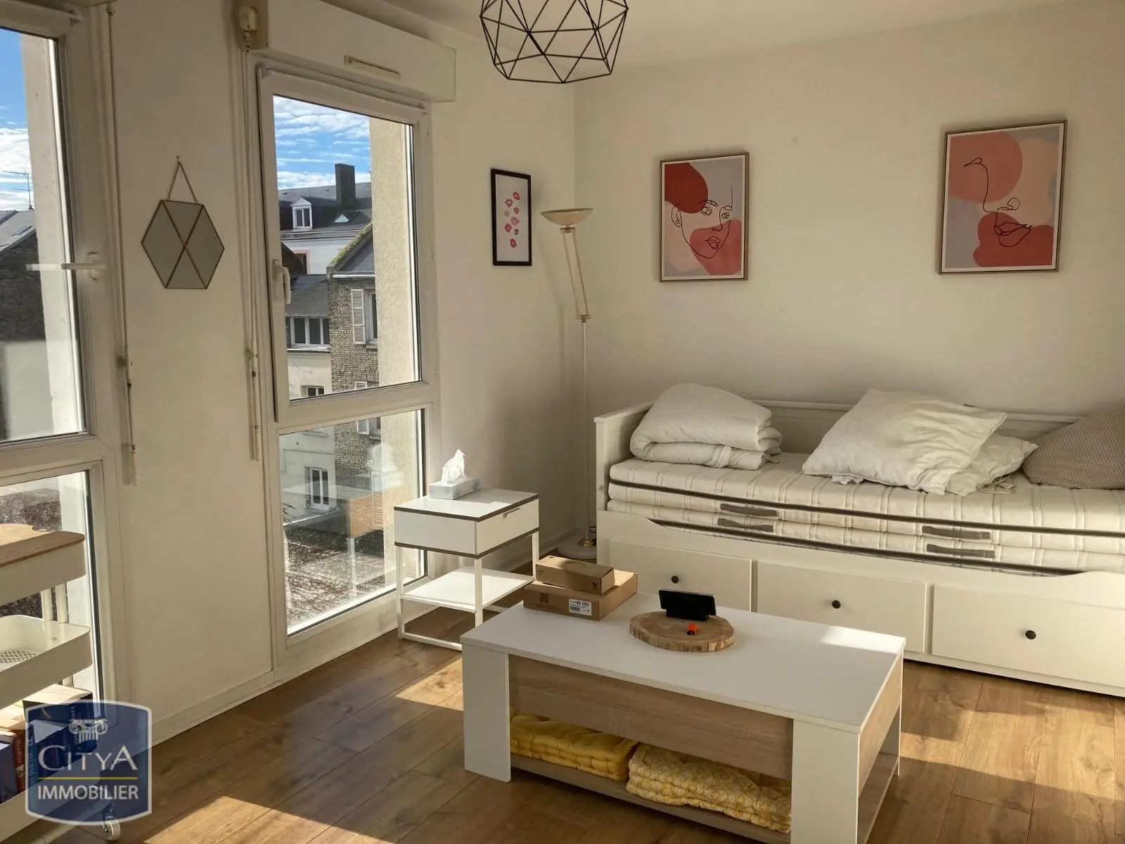 Photo 1 Appartement 1 pièce 23.9m²
