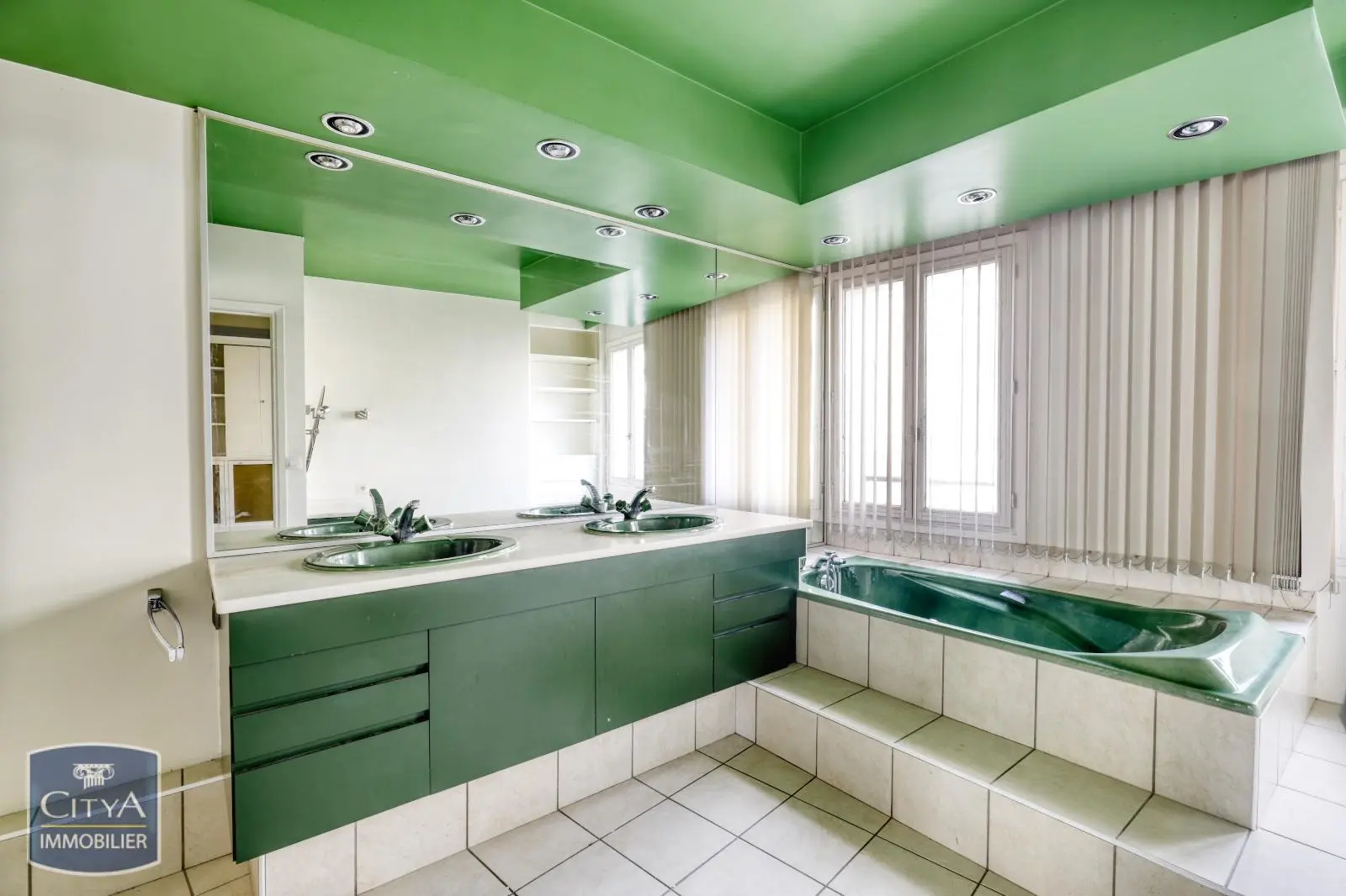 Photo 7 Maison 6 pièces 195m²