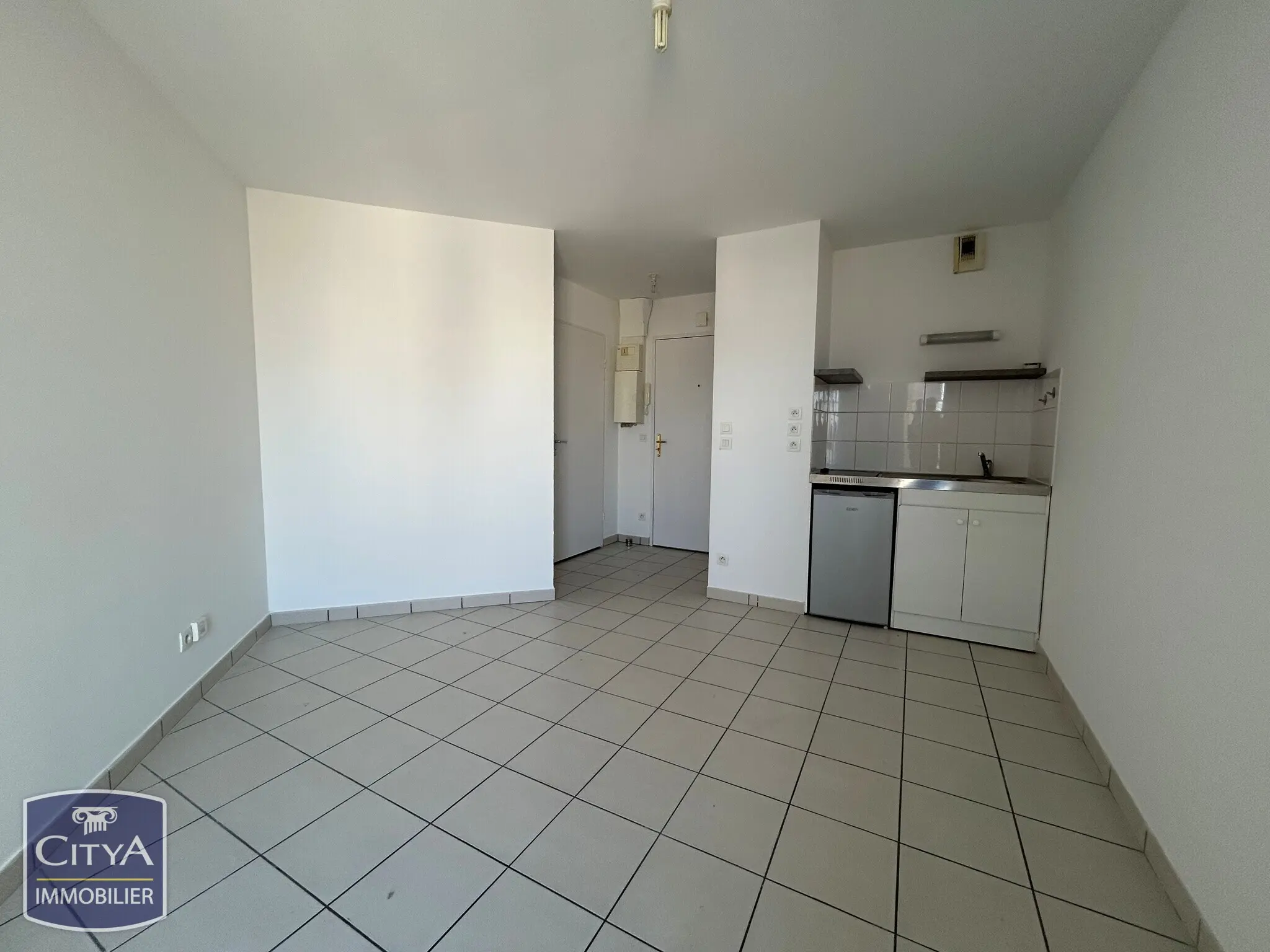 Photo 1 Appartement 1 pièce 20.7m²