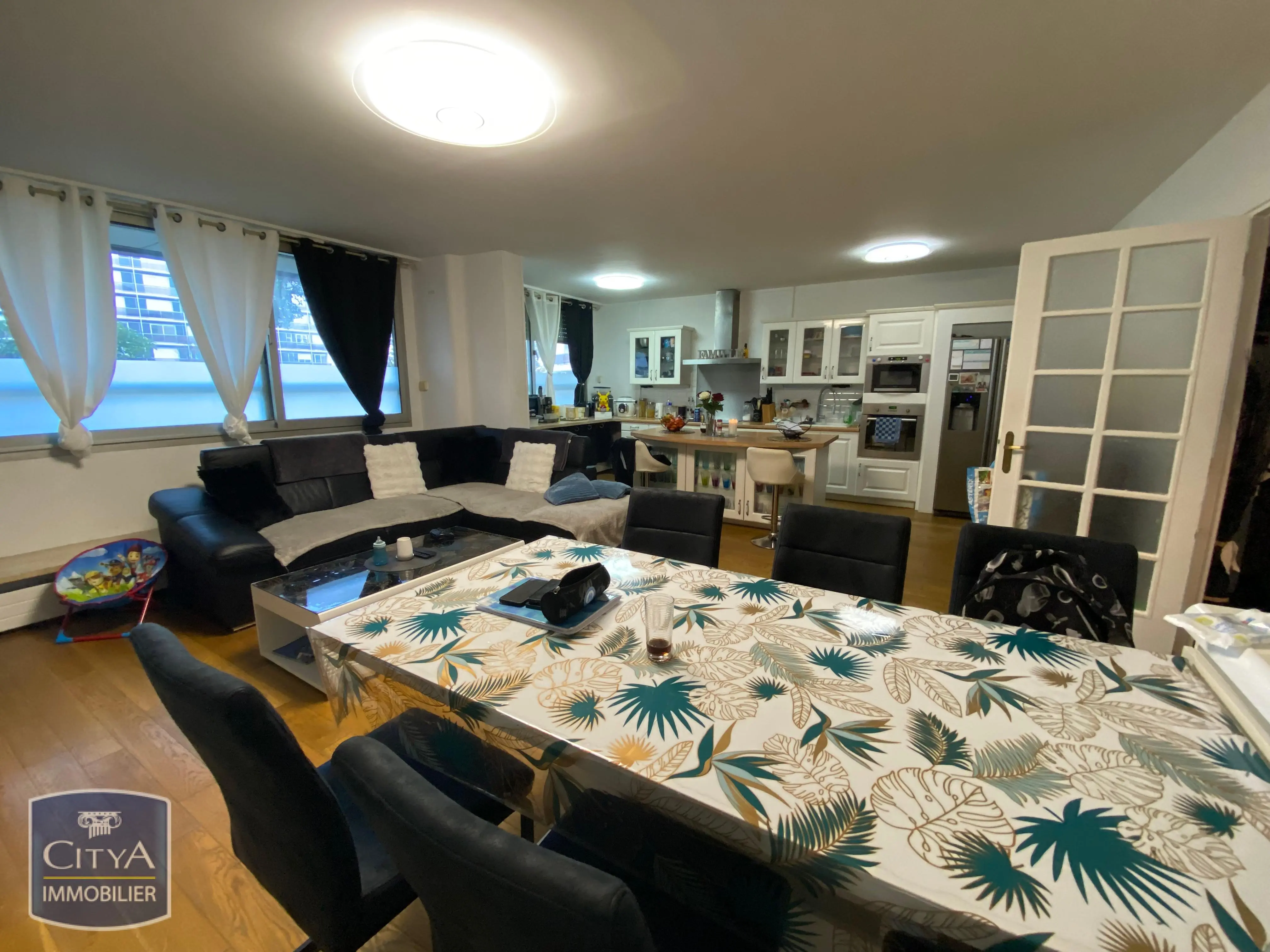 Photo 2 Appartement 4 pièces 100.73m²