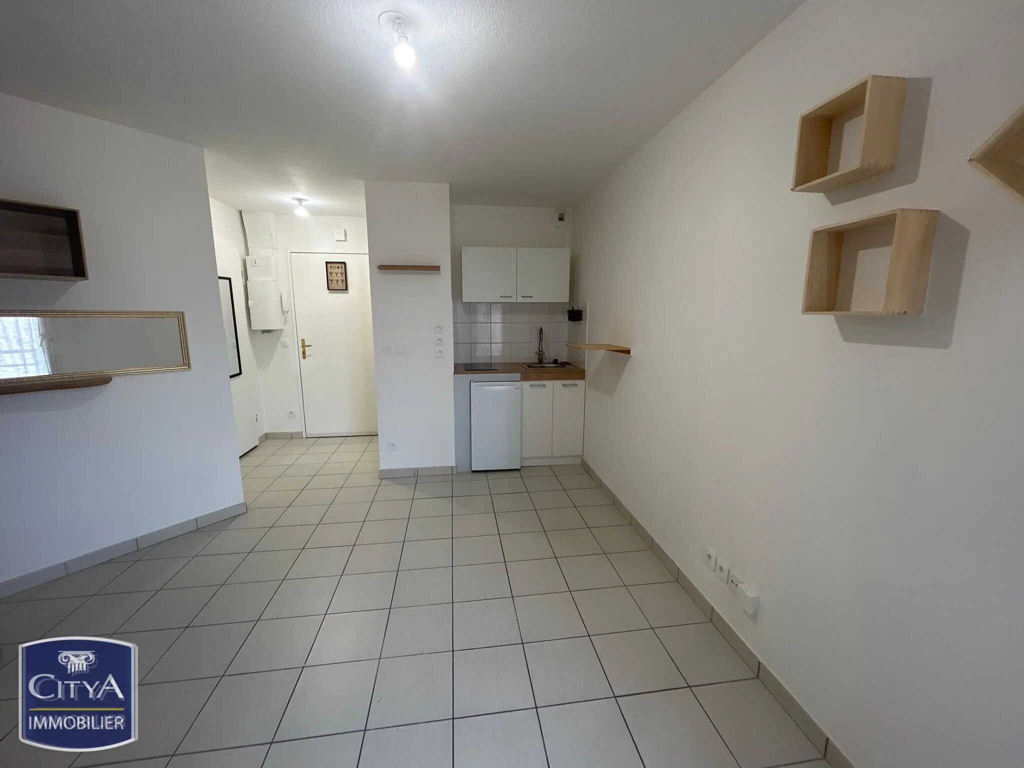 Photo 1 Appartement 1 pièce 19.09m²