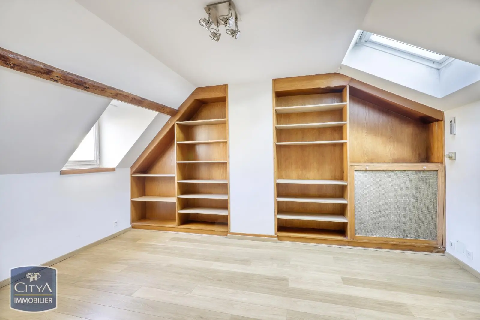 Photo 8 Maison 6 pièces 195m²