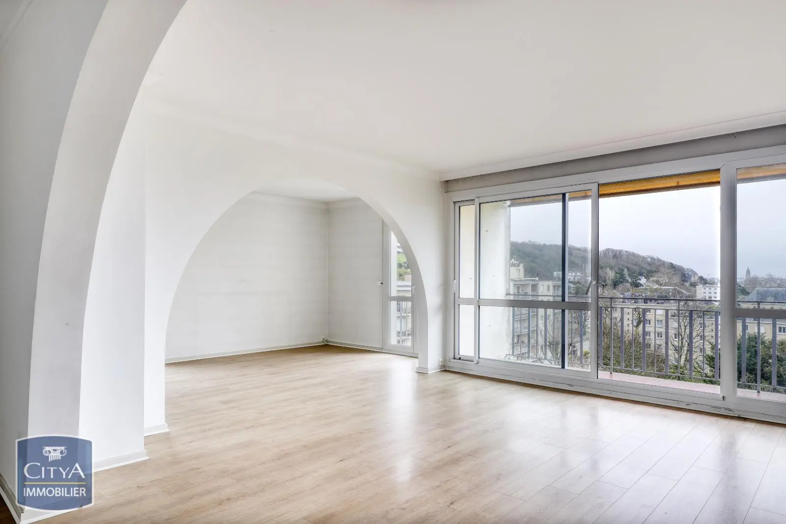 Photo 2 Appartement 4 pièces 105m²