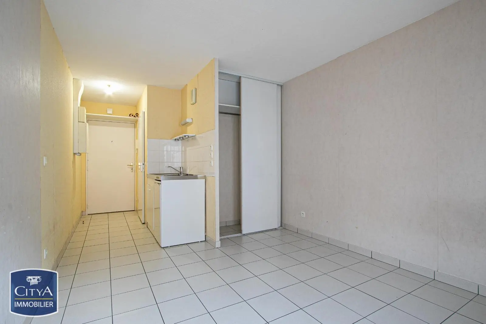 Photo 2 Appartement 1 pièce 20m²