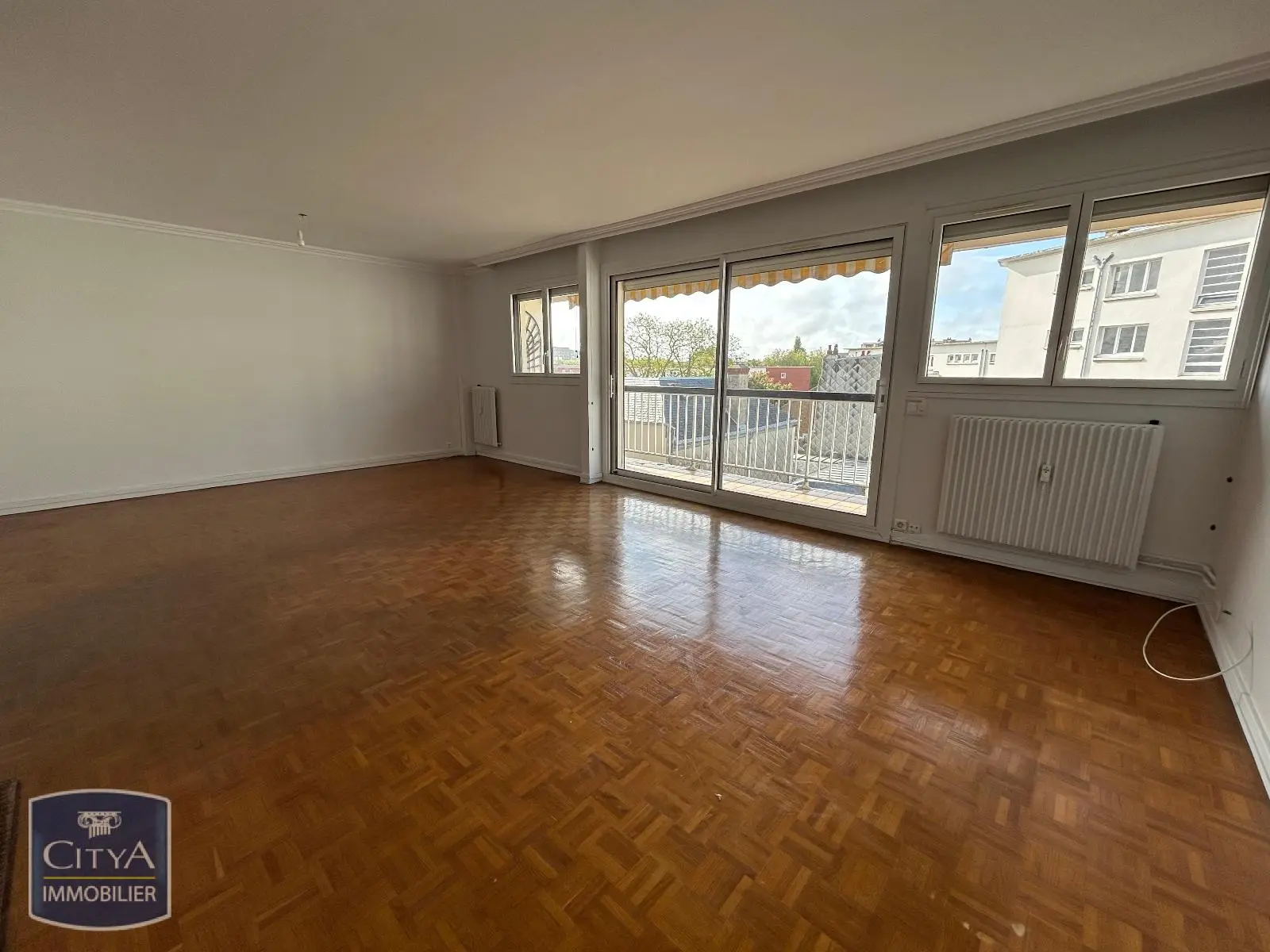 Photo 2 Appartement 4 pièces 79.84m²