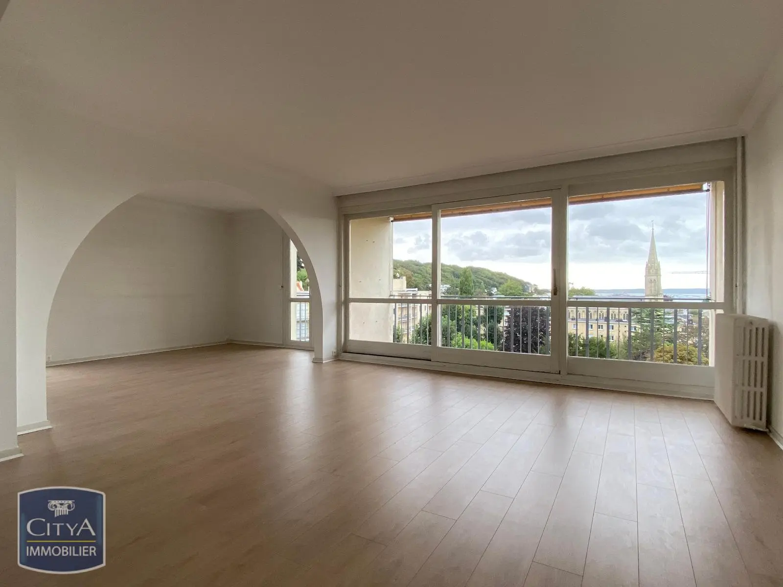 Photo 1 Appartement 4 pièces 105m²