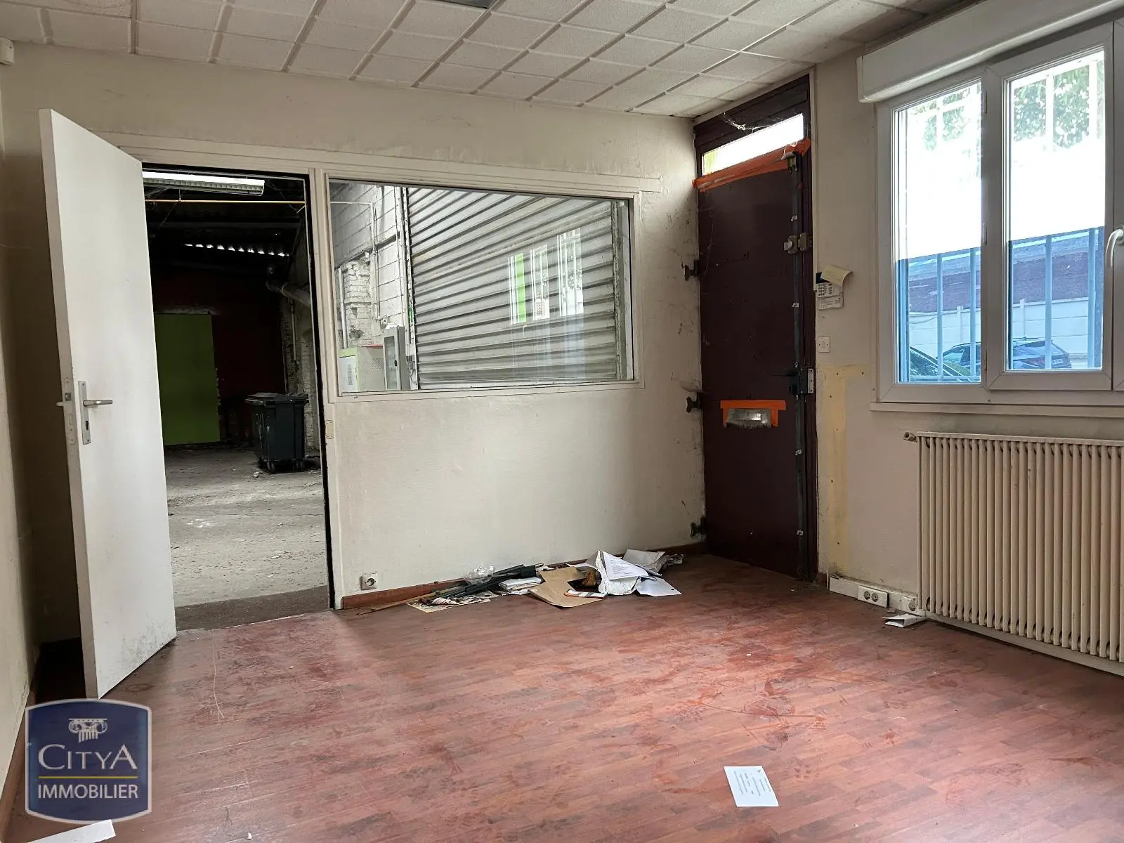 Photo 3 Local Professionnel 500m²