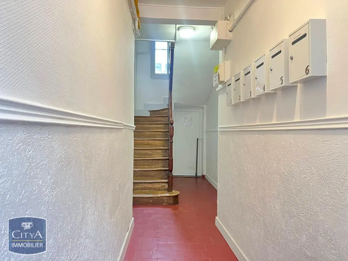 Photo 2 Immeuble 200m²