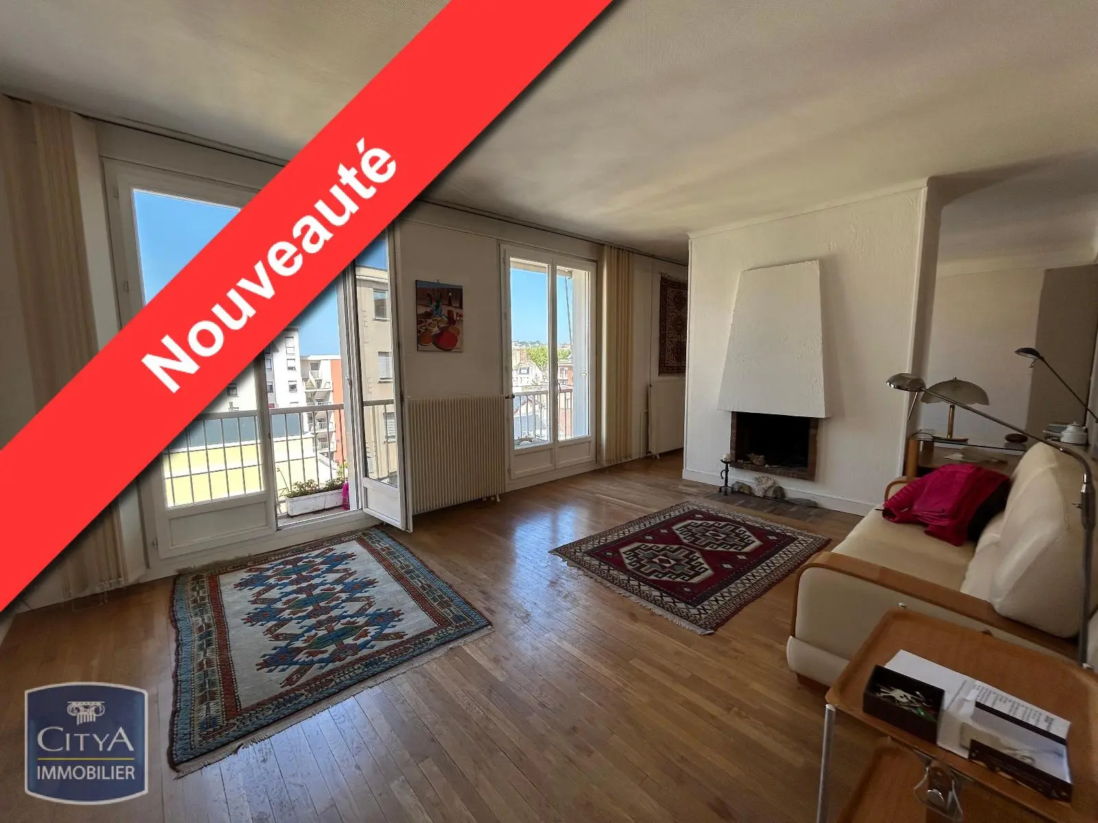 Photo 1 Appartement 5 pièces 117.83m²
