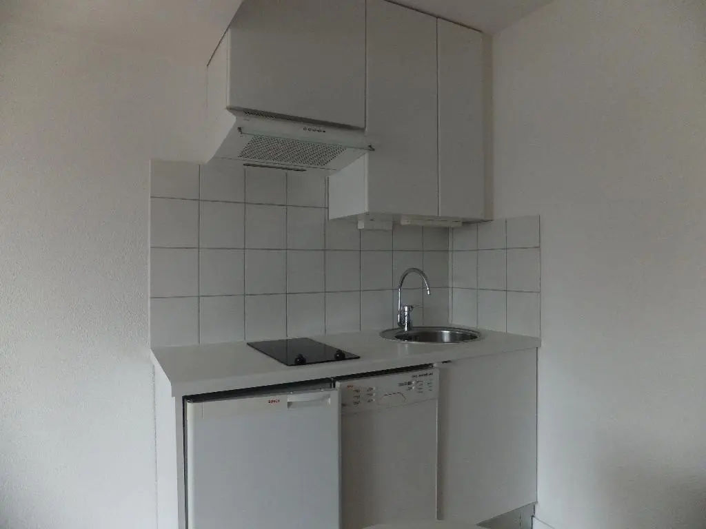 Photo 2 Appartement 1 pièce 22.9m²