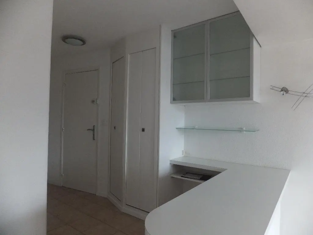 Photo 4 Appartement 1 pièce 22.9m²