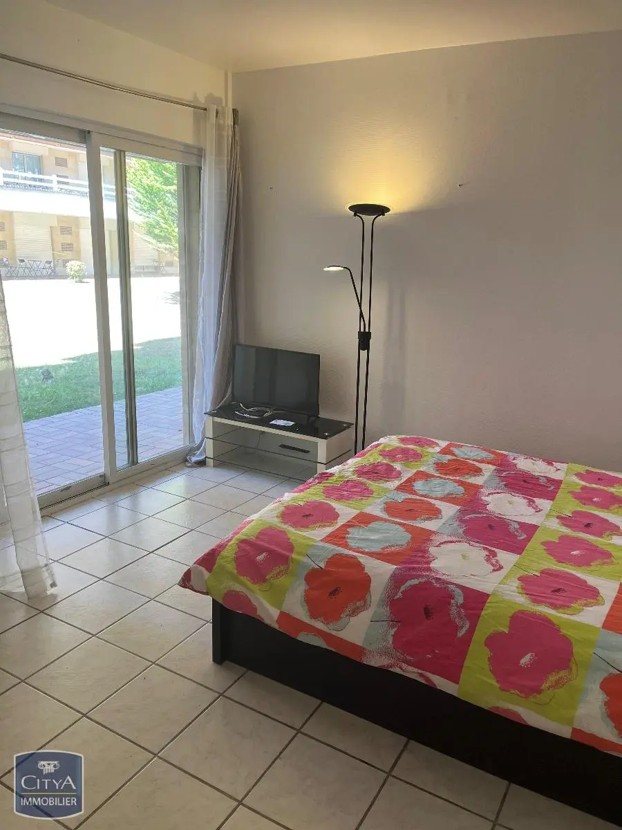 Photo 1 Appartement 1 pièce 23.44m²