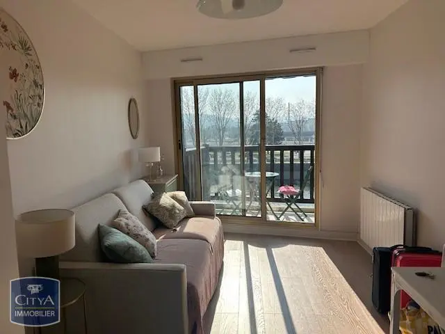 Photo 1 Appartement 1 pièce 22.72m²
