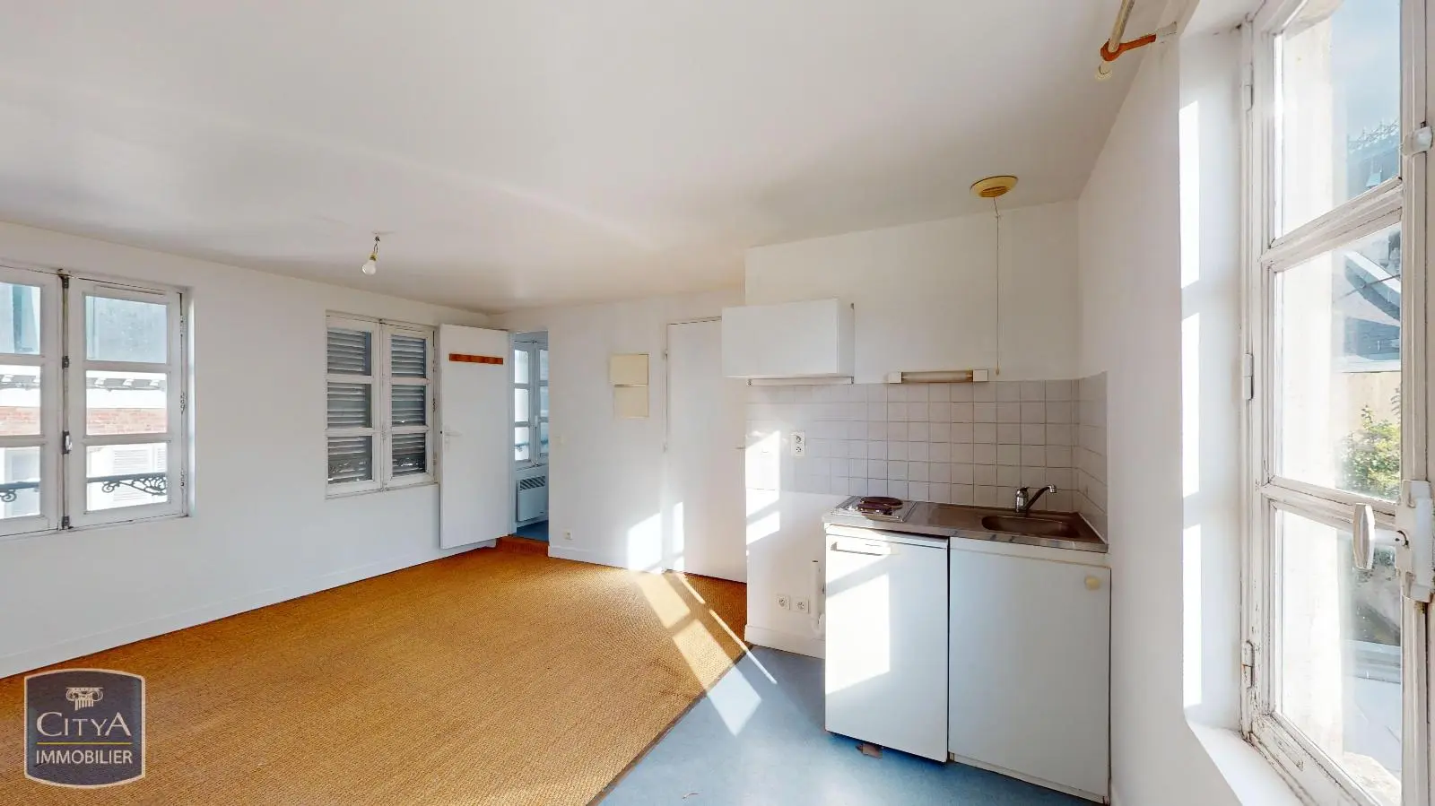 Photo 2 Appartement 1 pièce 20.87m²
