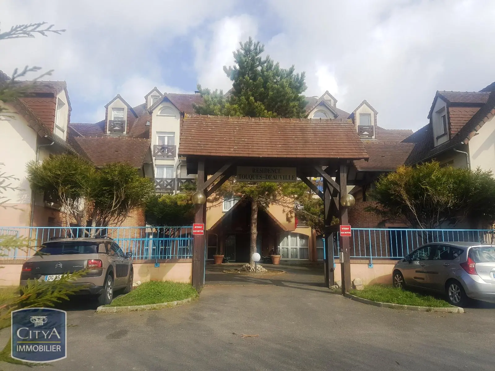 Photo 1 Appartement 1 pièce 19.73m²