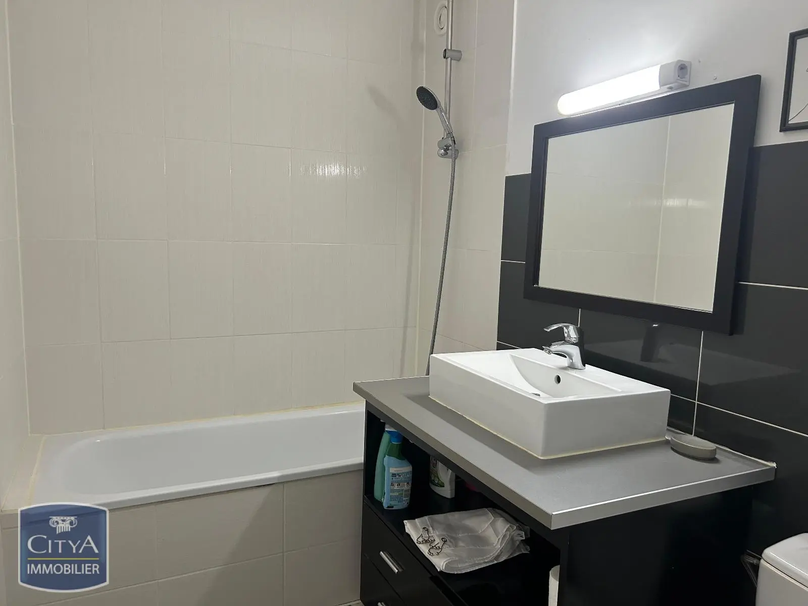 Photo 3 Appartement 1 pièce 27.1m²