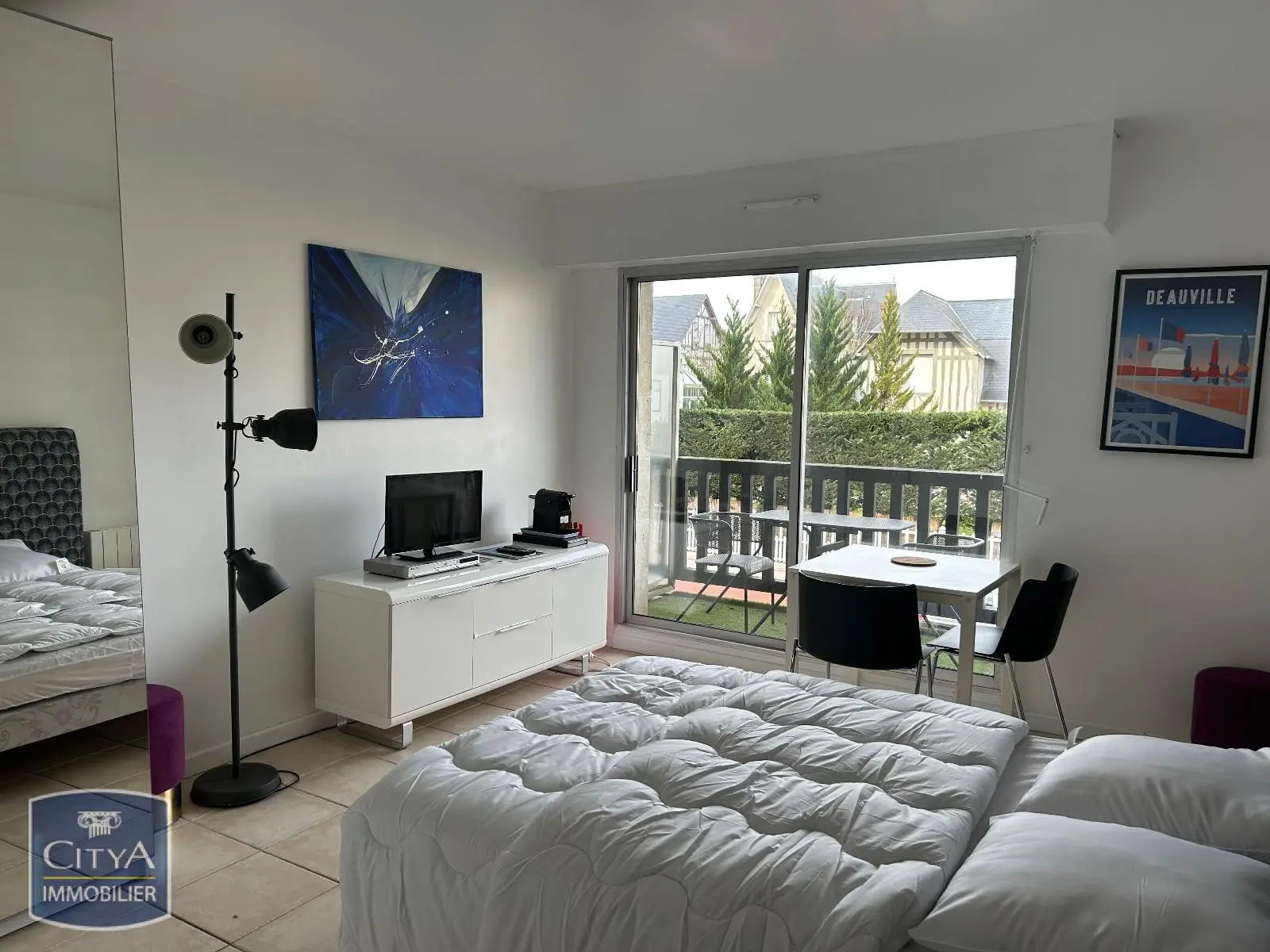 Photo 1 Appartement 1 pièce 27.1m²