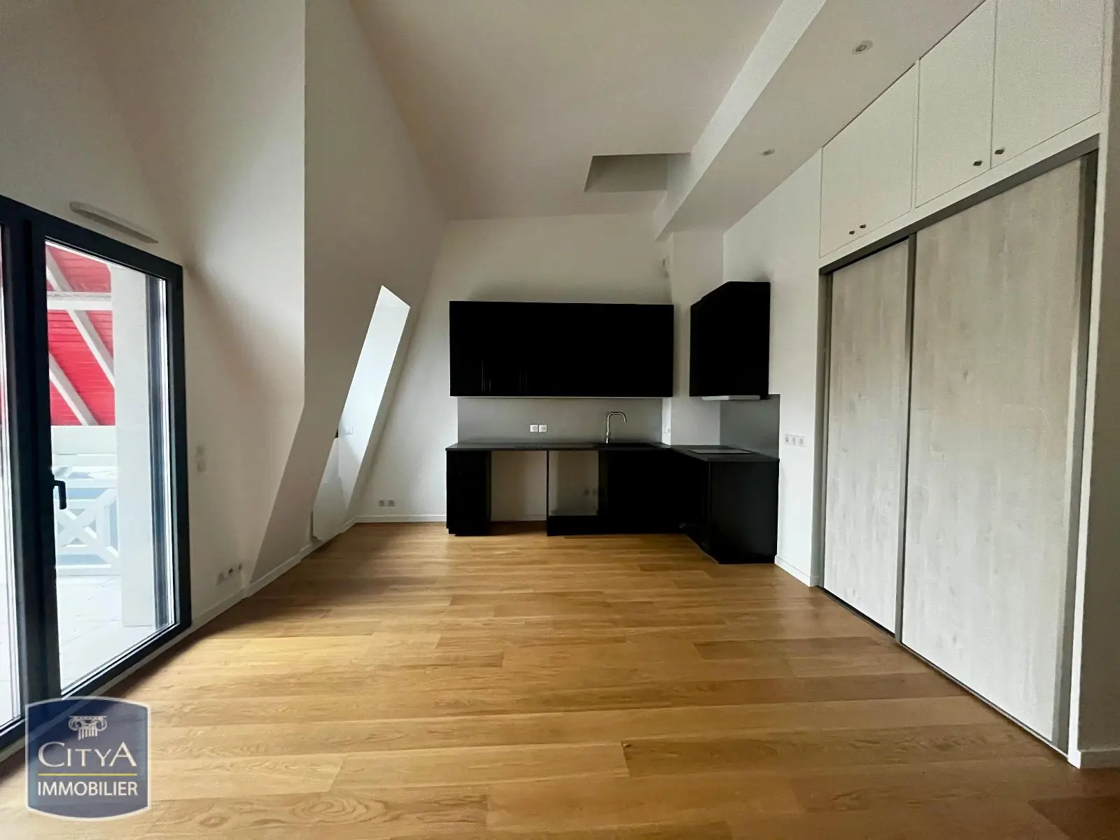 Photo 1 Appartement 1 pièce 31.65m²
