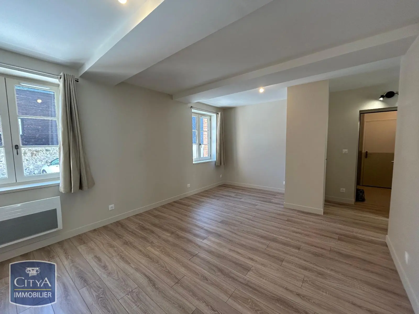Photo 2 Appartement 1 pièce 32.9m²