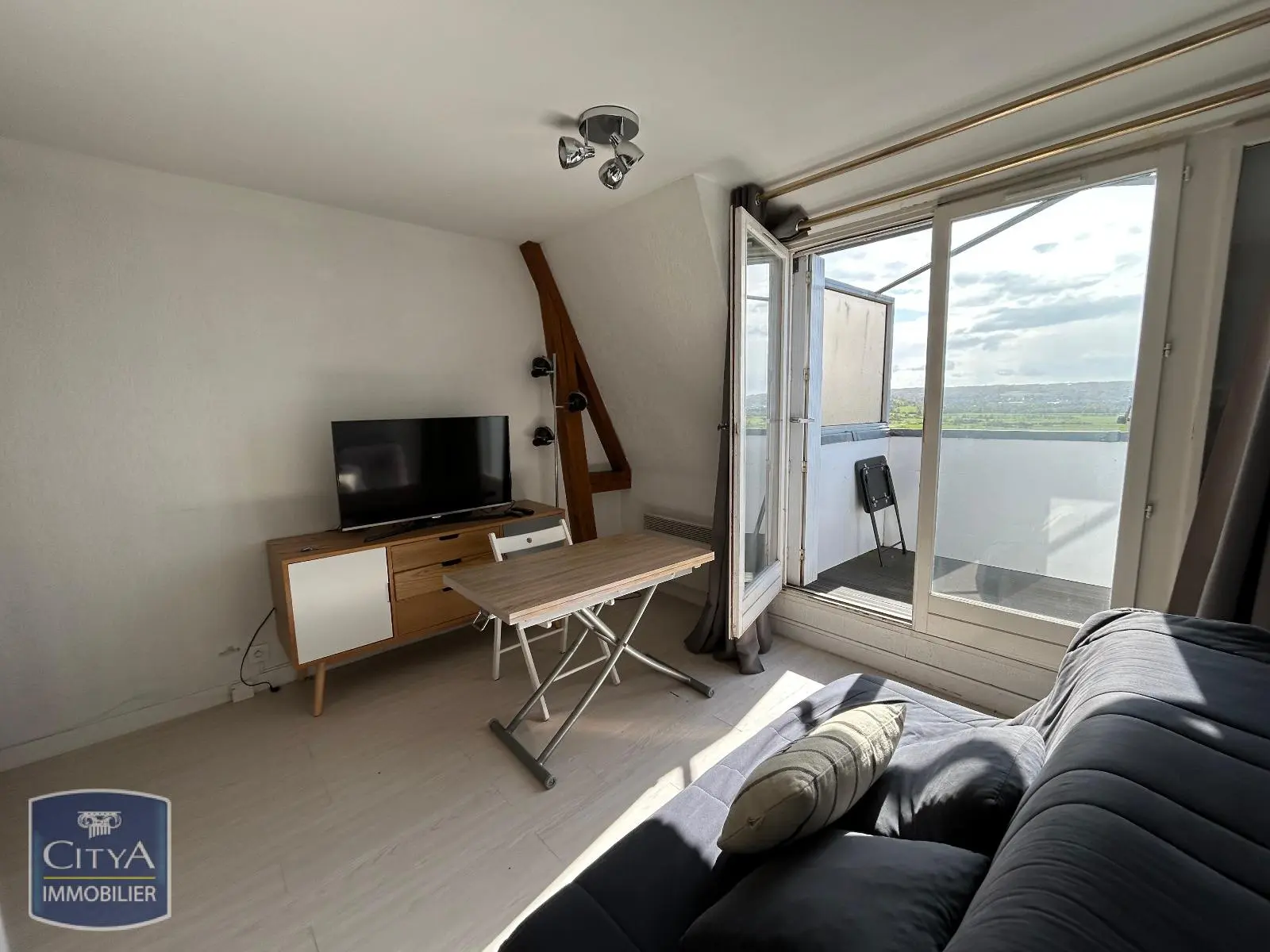 Photo 3 Appartement 1 pièce 21.58m²