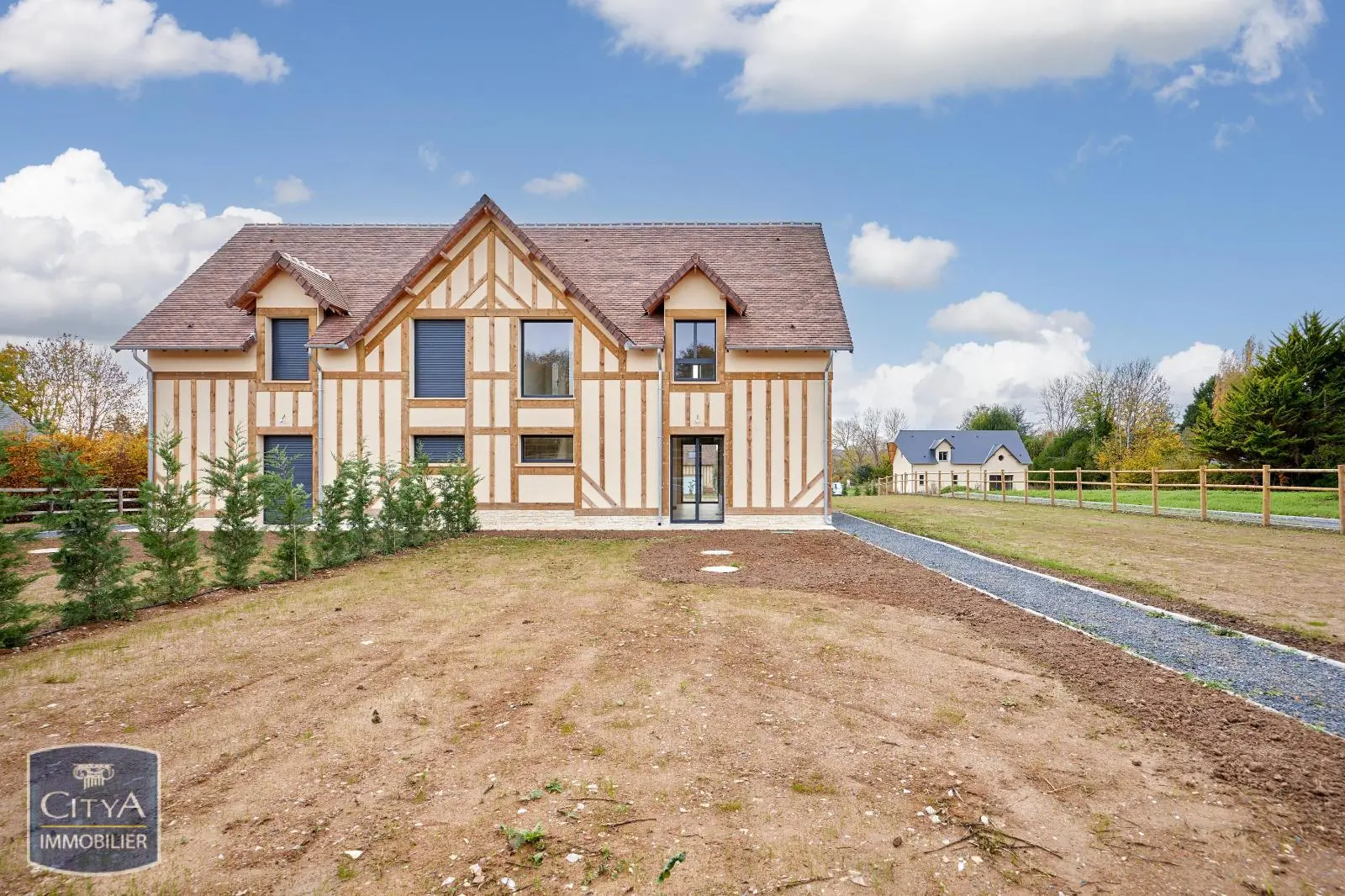 Photo 1 Maison 4 pièces 107.8m²