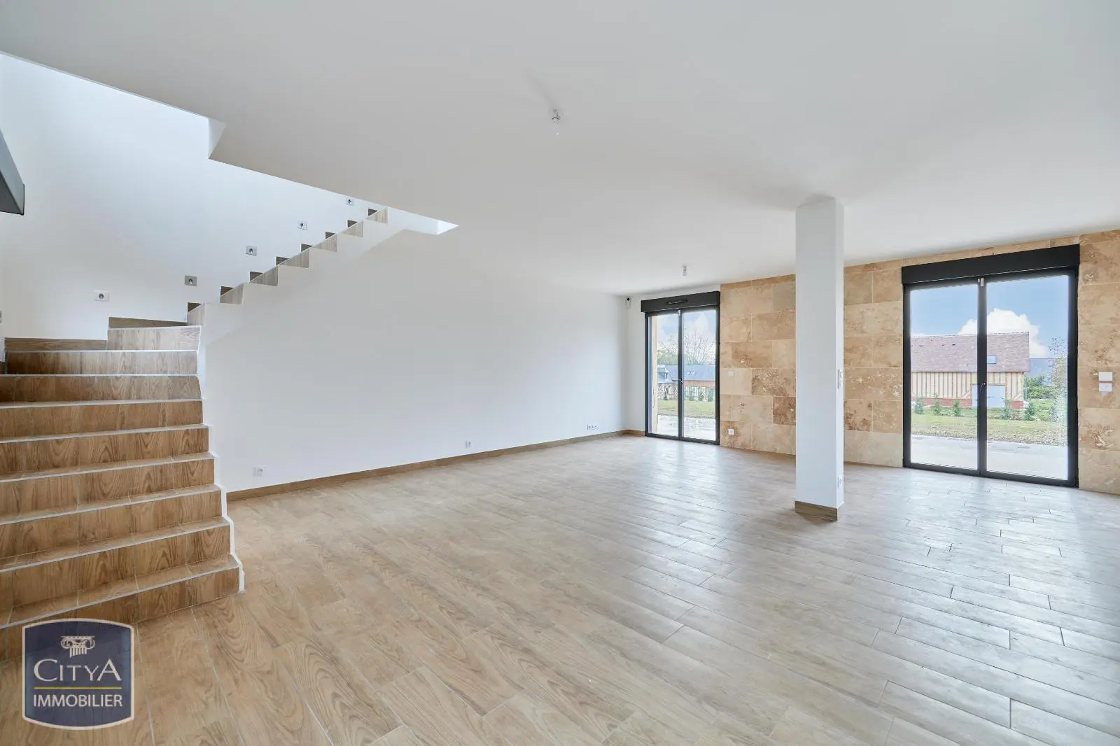 Photo 2 Maison 4 pièces 107.8m²