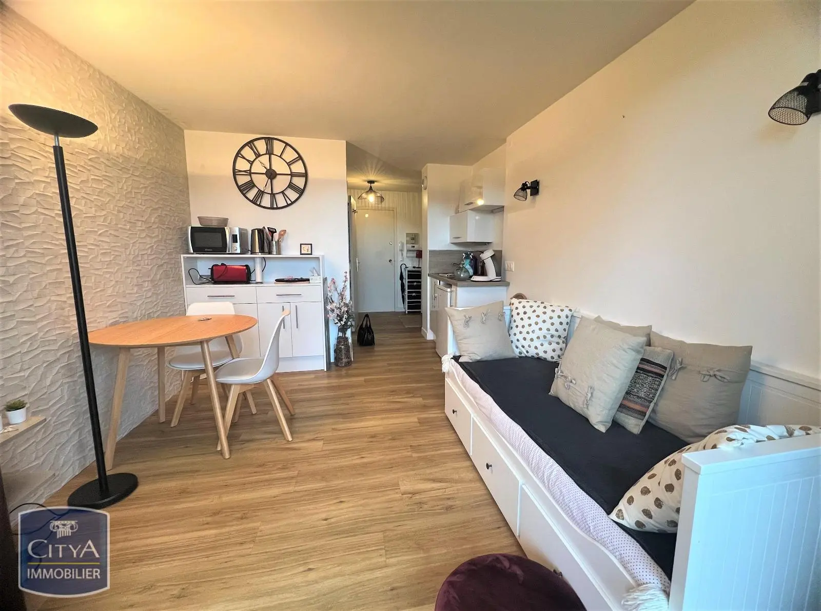 Photo 2 Appartement 1 pièce 21.58m²