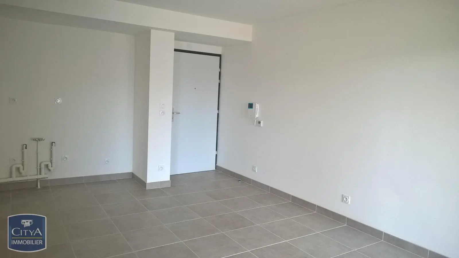 Photo 3 Appartement 1 pièce 33.48m²
