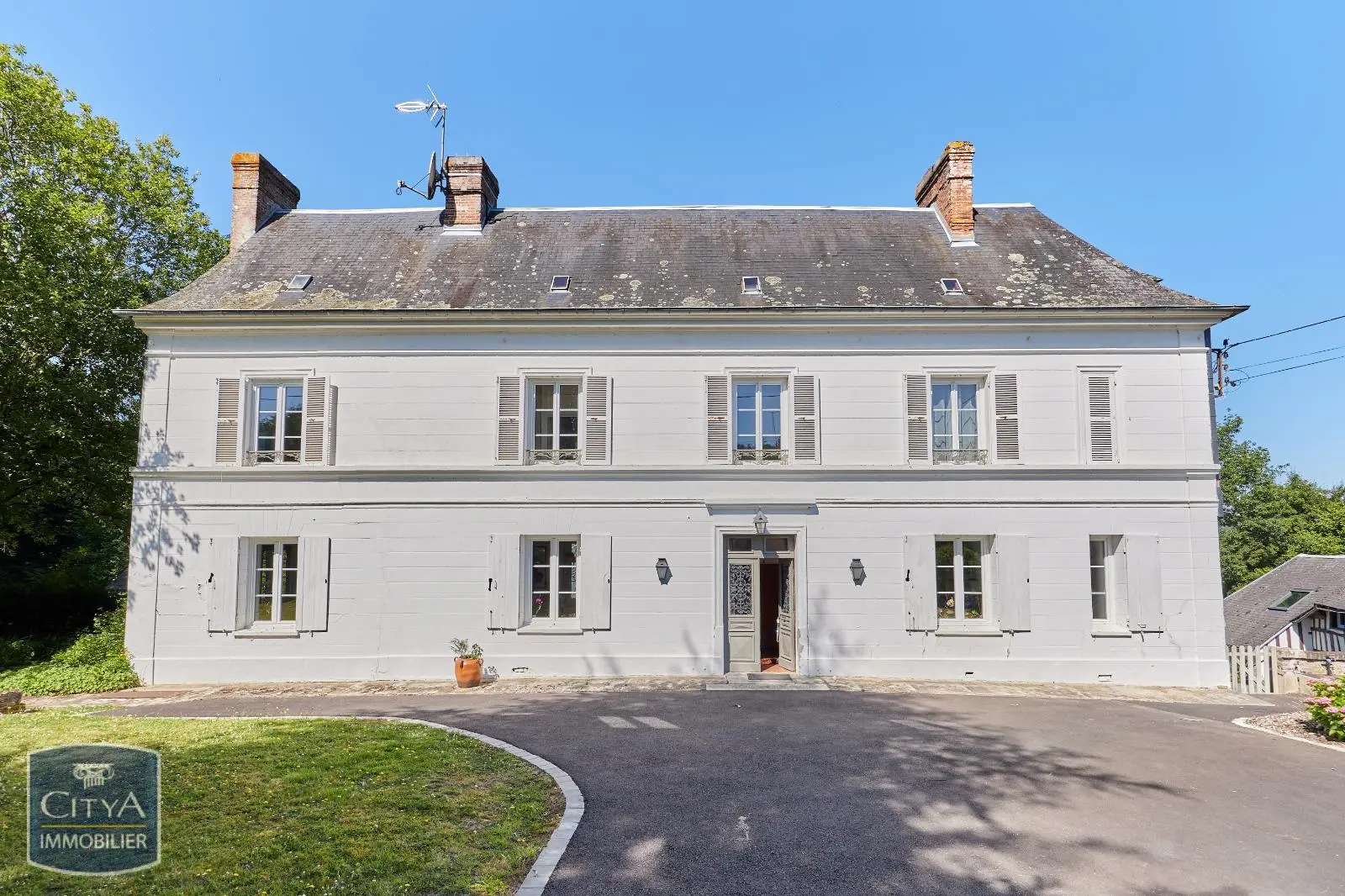 Photo 3 Maison 7 pièces 195m²