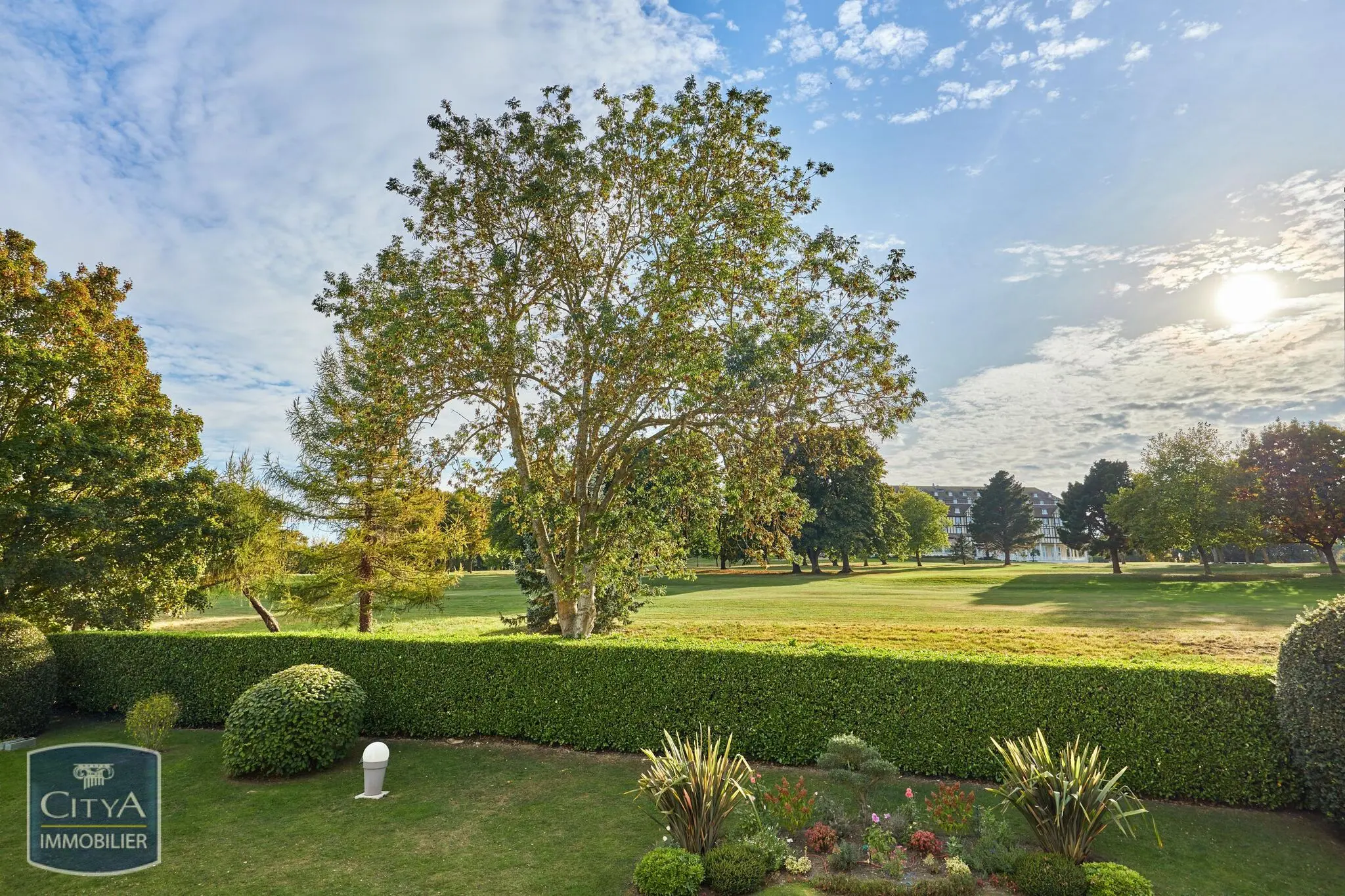 Photo 15 Maison 8 pièces 385m²