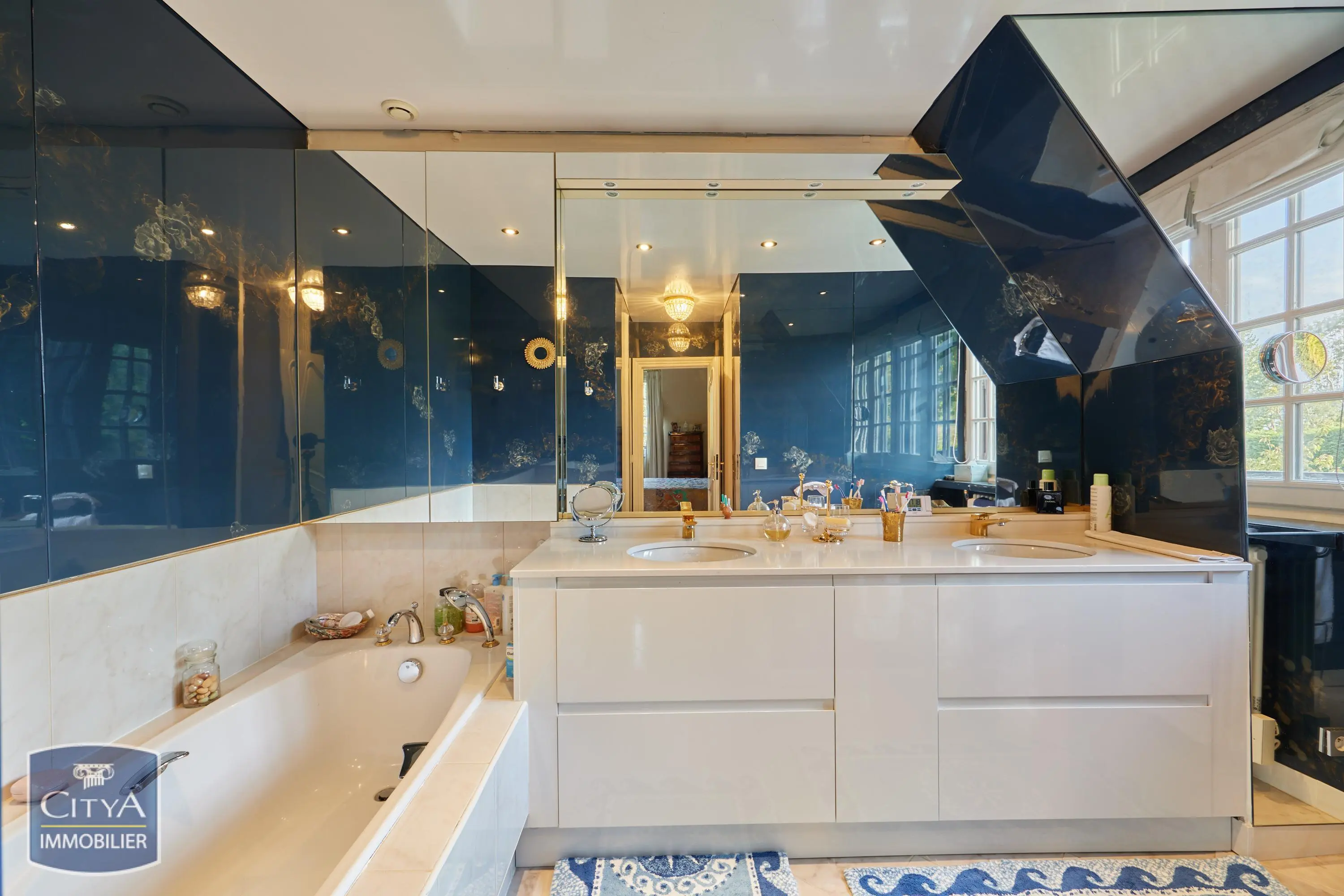 Photo 13 Maison 8 pièces 385m²