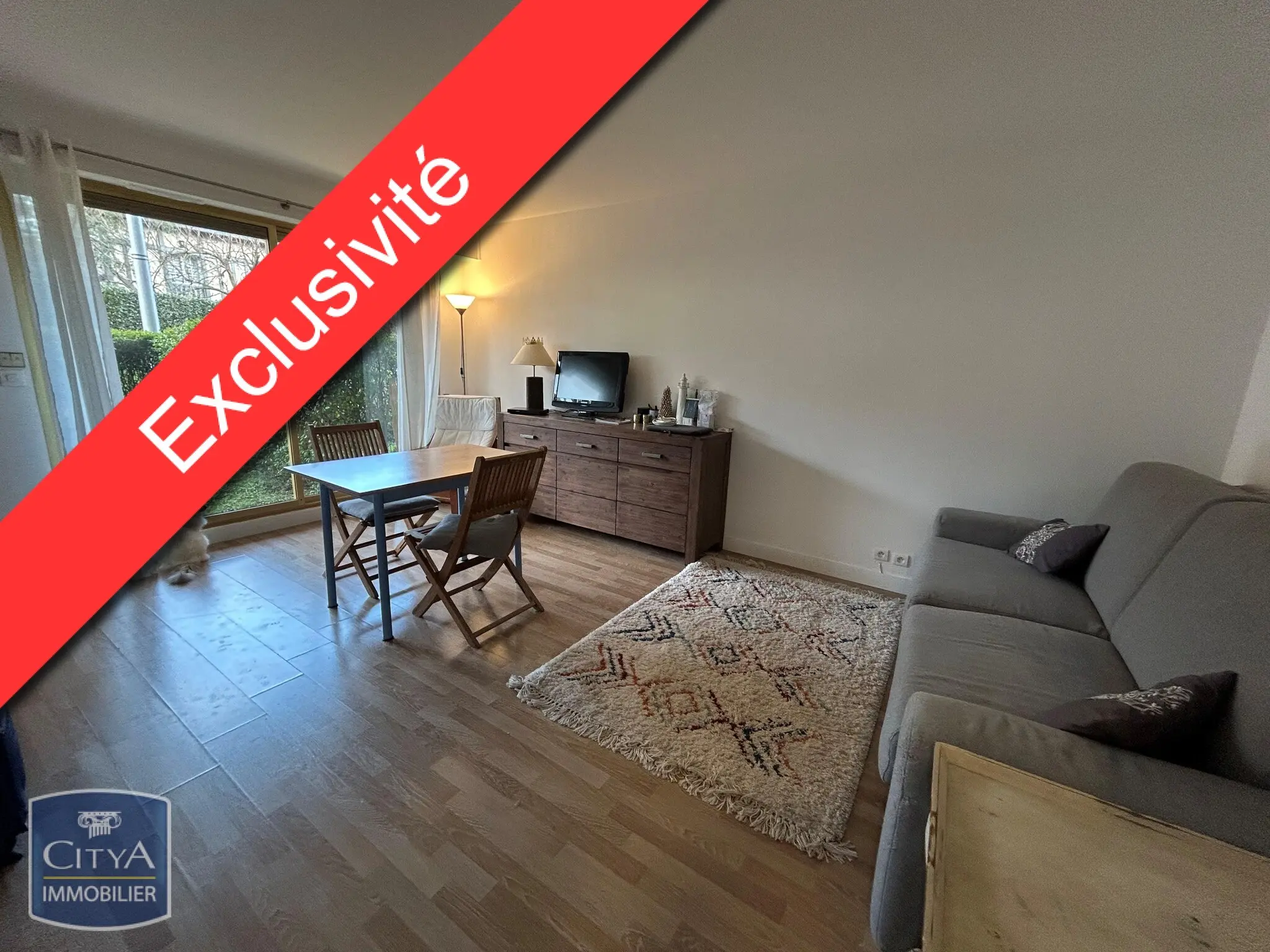 Photo 1 Appartement 1 pièce 28m²