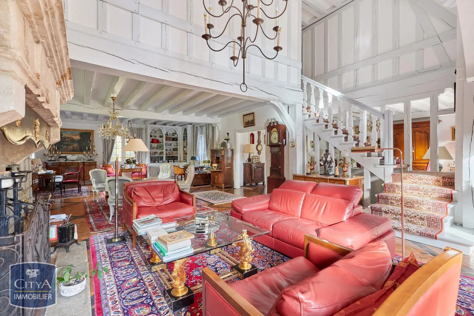 Photo 8 Maison 8 pièces 385m²