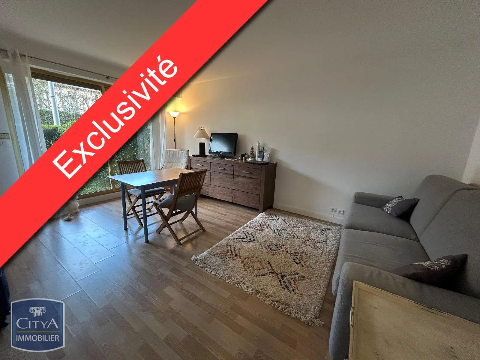 Photo 1 Appartement 1 pièce 28m²