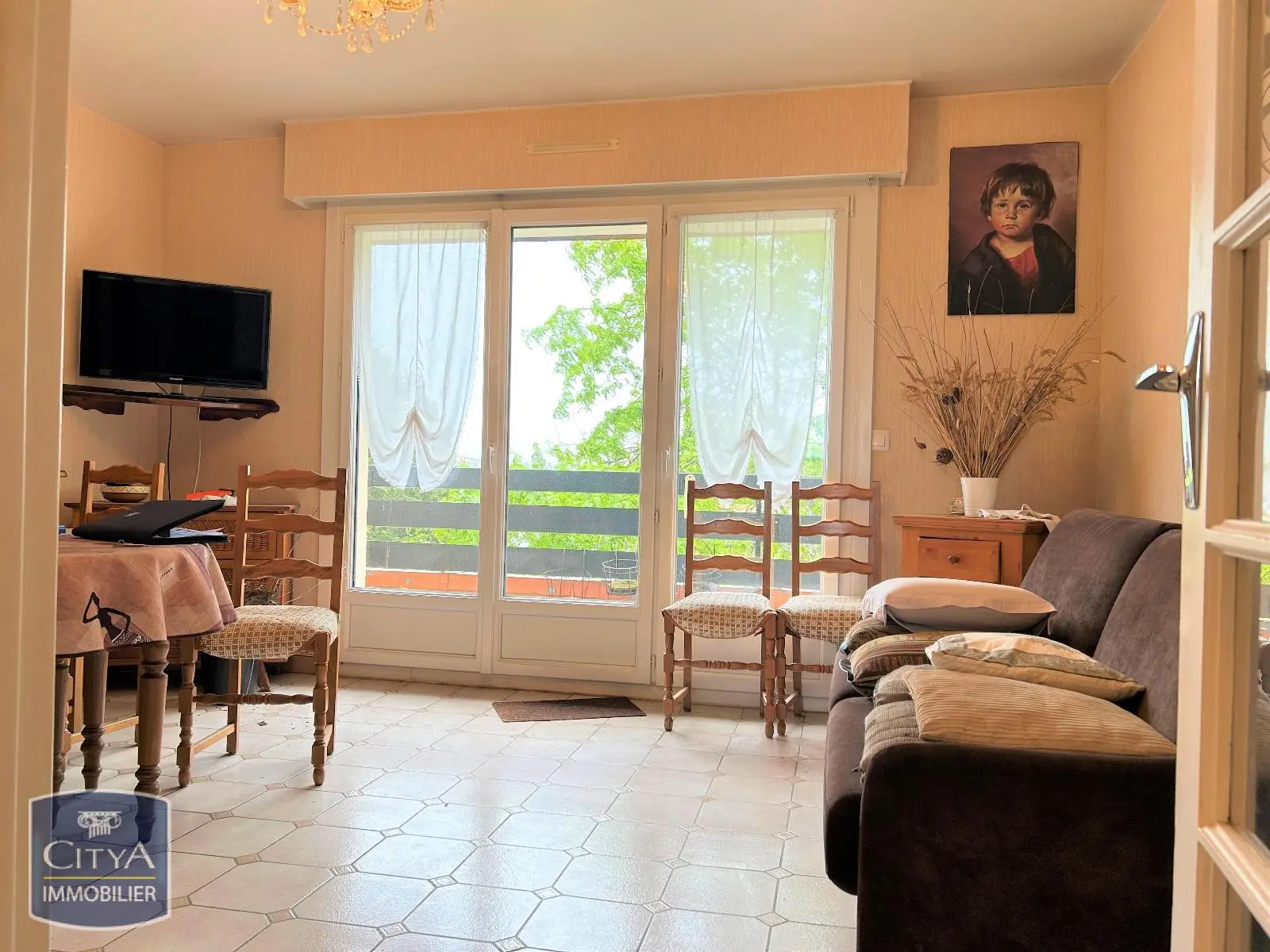 Photo 1 Appartement 1 pièce 28m²