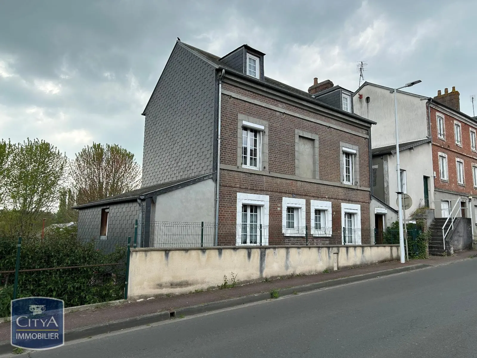 Photo 1 Maison 6 pièces 115m²